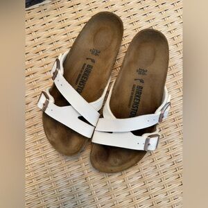 BIRKENSTOCK YAO White Sandals